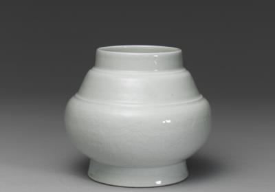 图片[3]-Jar with veiled decoration of kui-dragon in white glaze, Qing dynasty, Yongzheng reign (1723-1735)-China Archive